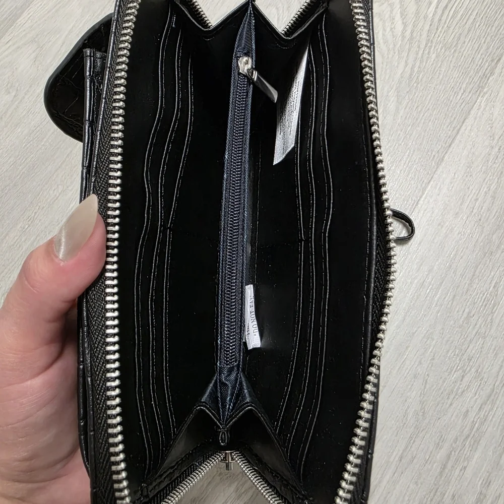 French Connection Black Croc-Embossed Wristlet Wallet & Phone Case - Like New!